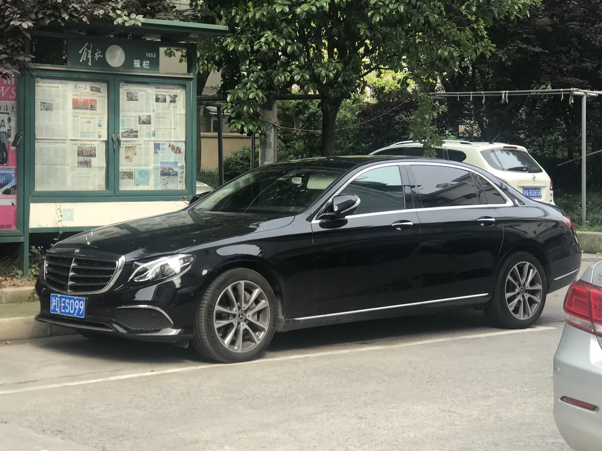 Mercedes E-Class — Business Class